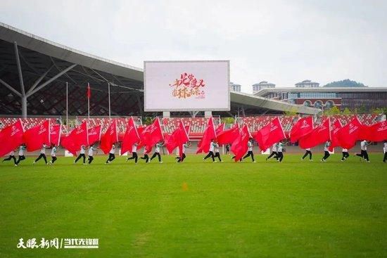 作为交易的一部分，英力士已接受董事会的请求，委托其负责俱乐部足球业务的管理。